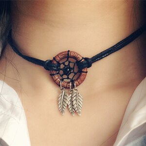 Short Chocker Necklace Handmade Dream Catcher Necklace With Alloy Feather Pendant Best Gift For Her Free Shipping